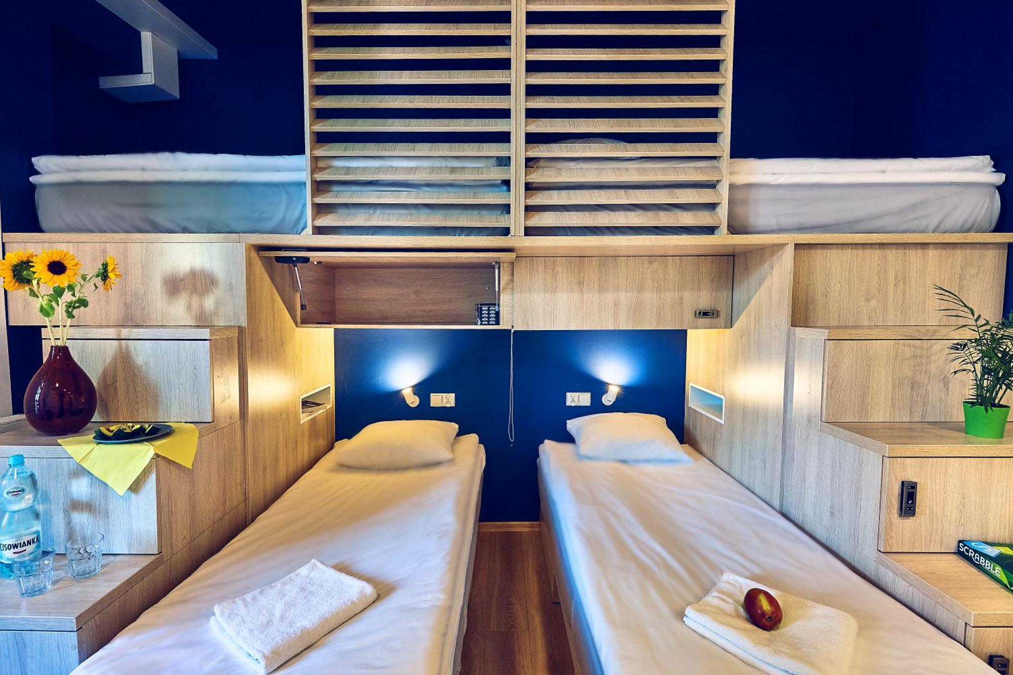 Vierbettzimmer mit eigenem Bad